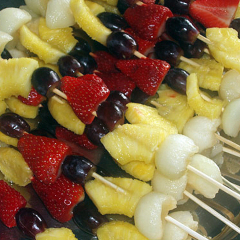 Dessert-Fruit-Kebabs